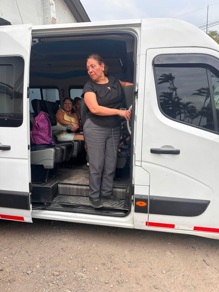 Nos vamos de Brigada de salud, seguimos sirviendo a Dios y a las…